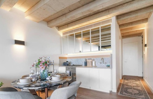 Alexandria Apartment | Alexandria Raw Space Living | near CBD