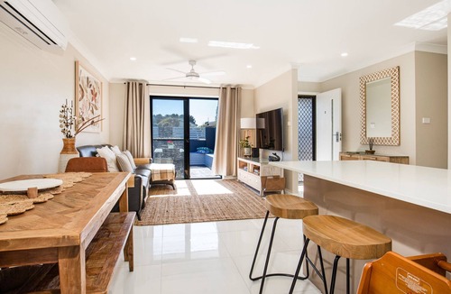 Culburra Beach House | Alkira - Pet Friendly - 4 Mins Walk to Beach