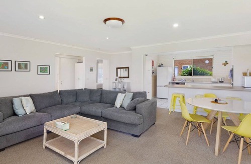 Merimbula House | Allara 1 - Close to shops & Bowling Club