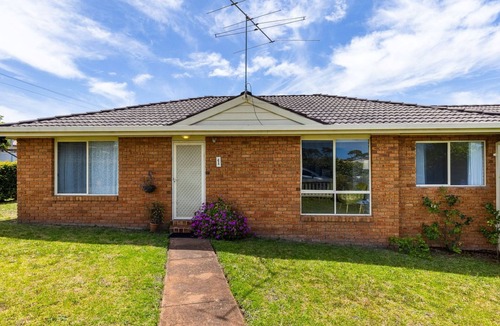 Merimbula House | Allara 1 - Close to shops & Bowling Club