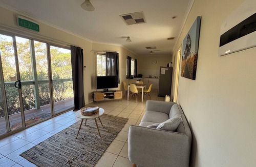 Yankalilla Villa | Allusion Farmstay & Vineyard- Unit Cab Sav