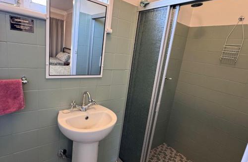 Pine Valley Hotel | ALPINE COUNTRY MOTEL 4mile