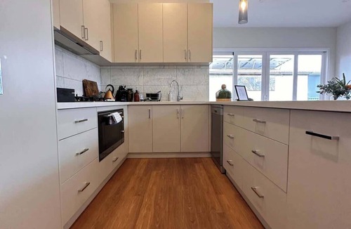 Ballarat House | Altam House, Ballarat Central