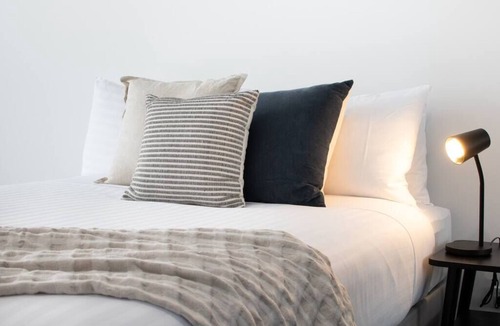 West Launceston House | Amali House - stunning entertainers delight
