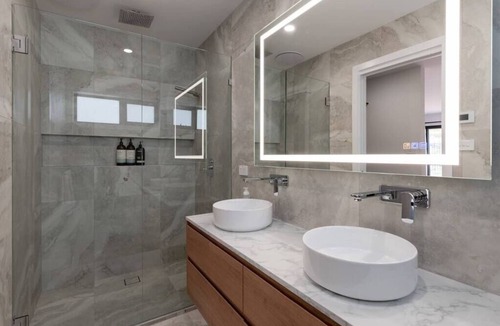West Launceston House | Amali House - stunning entertainers delight