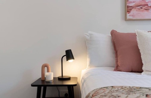 West Launceston House | Amali Retreat - stunning group/family stay