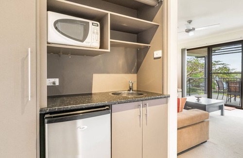 Iluka House | Amarco - Waterfront Sunsets in Iluka