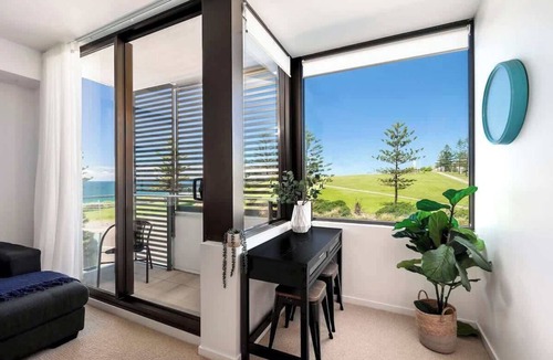 Newcastle Apartment | Amazing Apartment - No Platform Fees - Free Wi-Fi