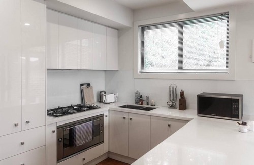 Clayton House | Amazing Clayton 3BR Family Home