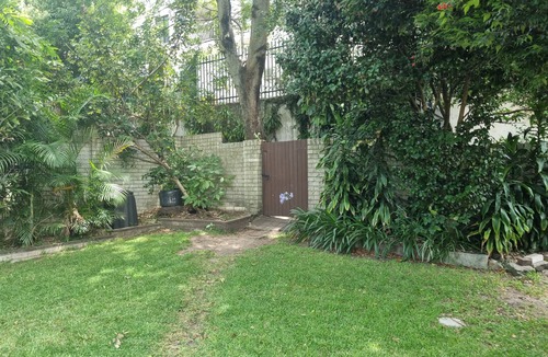 Woollahra Apartment | Amazing location, privacy and comfort! Walk to Bondi Junction, Queen St & parks
