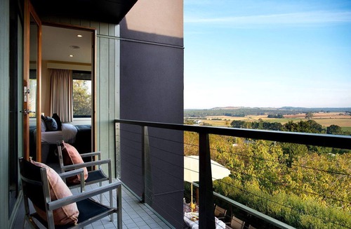 Daylesford Villa | Amazing Villa with Incredible Views and Outdoor Living Space in Daylesford, Victoria