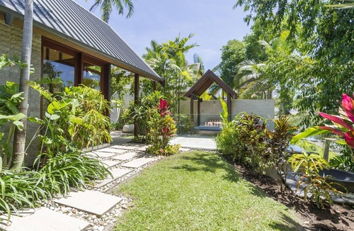 Port Douglas Villa | Ambience@Niramaya Port Douglas