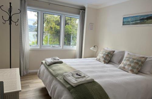 Port Huon Apartment | Anchorage Waterfront Retreat