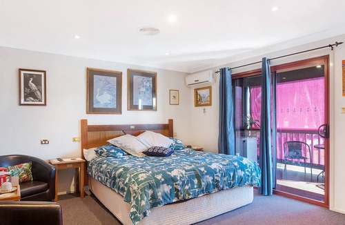 Narooma Bed & Breakfast | Anchors Aweigh Narooma