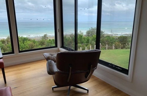Walkerville House | Angourie.