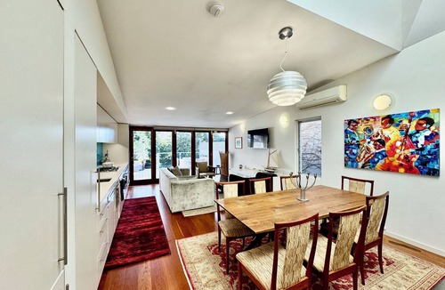 Annandale House | Annandale Home in Sydney, 4-bedroom, Deck, Garden, walk to Bars & Cafes & water