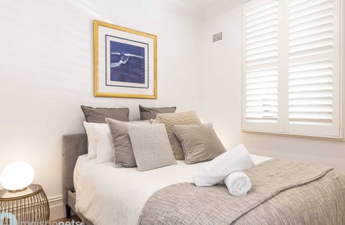 Annandale House | Annandale Sydney 2 Storey Cottage + Courtyard
