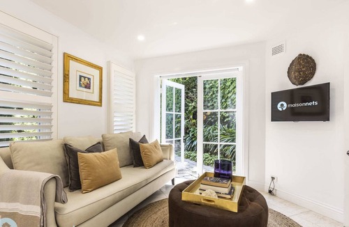 Annandale House | Annandale Sydney 2 Storey Cottage + Courtyard