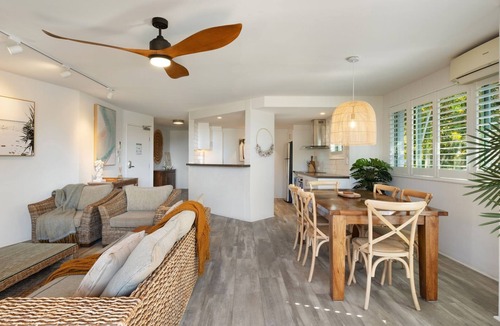 Byron Bay Apartment | Apartment 3 Surfside - beachfront with ocean views