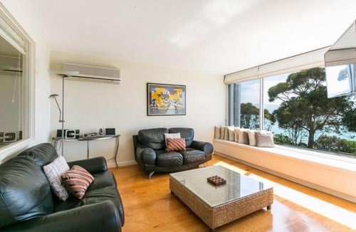 Lorne Apartment | Apartment 7 Kalimna