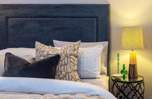 Geelong Apartment | Apartment Geelong Heritage Luxury Ground Floor Courtyard