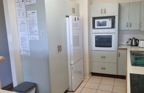 Hawks Nest Apartment | Apartment in Paradise