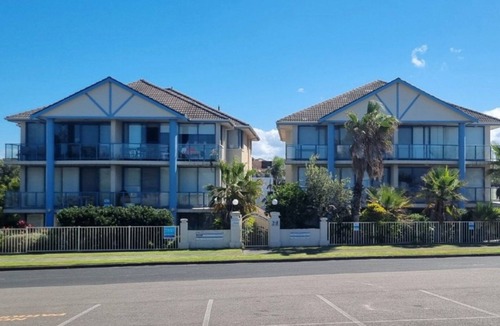 Hawks Nest Apartment | Apartment in Paradise