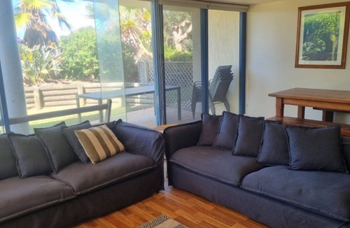 Hawks Nest Apartment | Apartment in Paradise