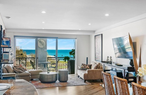 Scarborough Apartment | Apartment M305 - a popular beachside apartment!