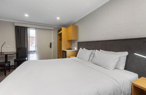 Apollo Bay Hotel | Apollo Bay Motel & Apartments