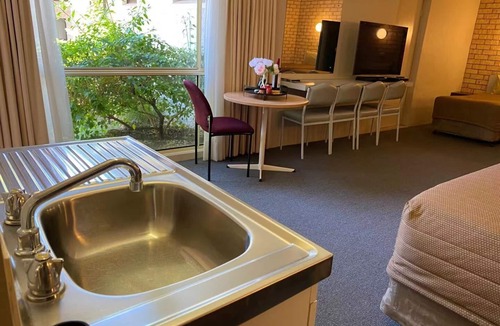 Parkes Hotel | Apollo Motel Parkes