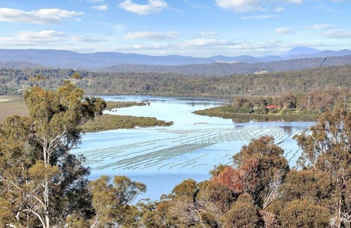 Merimbula House | Aqua La Vista - 4 Bedroom 3 Bathroom - Pet friendly house with views - 5+ nights