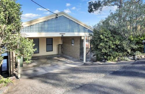 Merimbula House | Aqua La Vista - 4 Bedroom Pet Friendly House