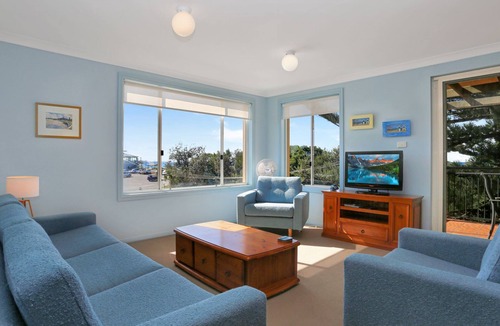 Hawks Nest Apartment | Aquarius Apartment 7