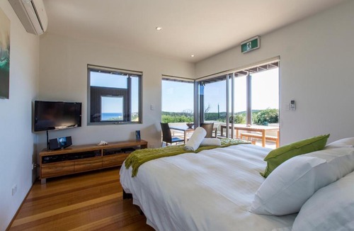 Prevelly Apartment | Aquatic Visions Studio Apartment