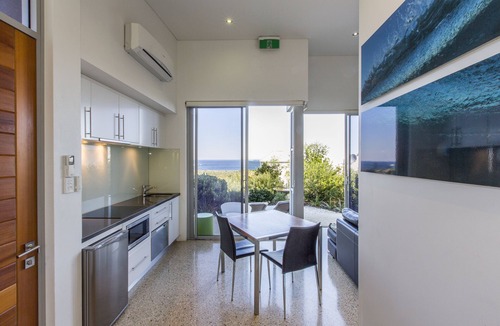Prevelly Apartment | AQUATIC VISIONS SEA VIEW APARTMENT