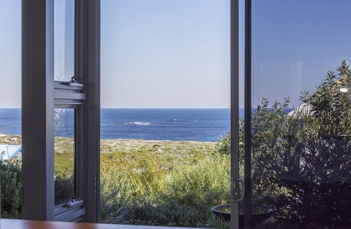 Prevelly Apartment | AQUATIC VISIONS SEA VIEW APARTMENT