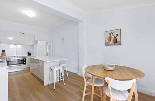 Mount Pleasant House | Ardross Delight | Gem with Pool, Garden & Parking