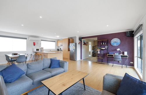 Cape Woolamai House | Area 51 by Ready Set Stay - Close to the Beach & Pet Friendly