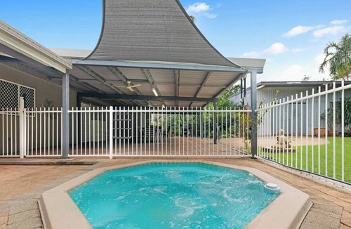 Rapid Creek House | Artists Escape Vibrant Living with Plunge Pool