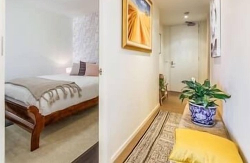 Glen Iris Apartment | Artists Loft, Pied a ‘Terre
