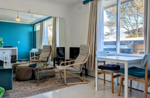 Fitzroy North Apartment | Artists Studio in Fitzroy North