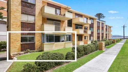 Terrigal House | Ashwood 100 Meters To Beach, Shops, Cafes Accom Holidays