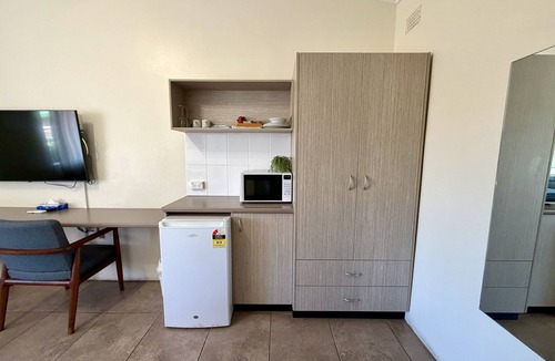 West Gosford Hotel | Ashwood Motel
