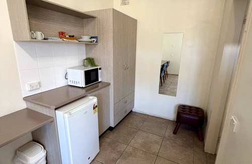 West Gosford Hotel | Ashwood Motel