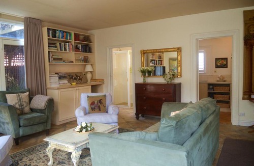 Hackney Bed & Breakfast | Athelney Cottage