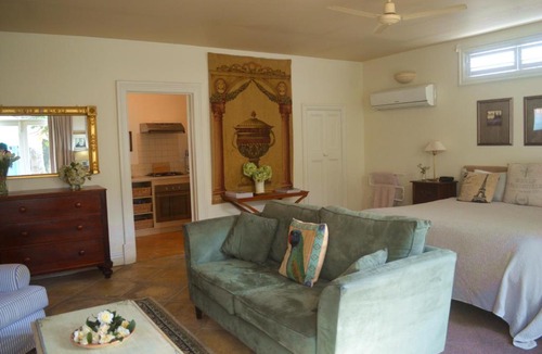 Hackney Bed & Breakfast | Athelney Cottage