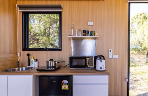 Quirindi House | Auburn Vale Cottage by Tiny Away