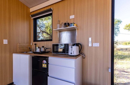 Quirindi House | Auburn Vale Cottage by Tiny Away