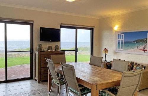 Augusta House | Augusta Beachfront - Watch the whales go by